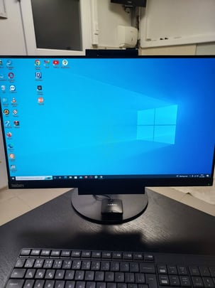 Lenovo ThinkCentre Tiny-in-One 23 10DQD hodnocení Peter #1