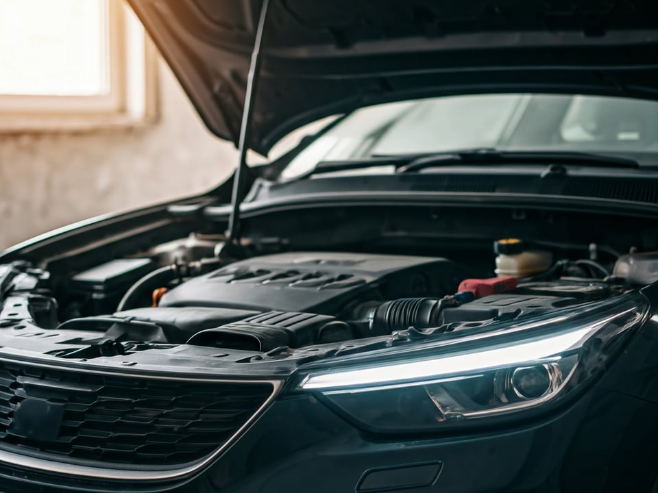 Australian Mechanic face some of the toughest conditions in the world - best they use us.