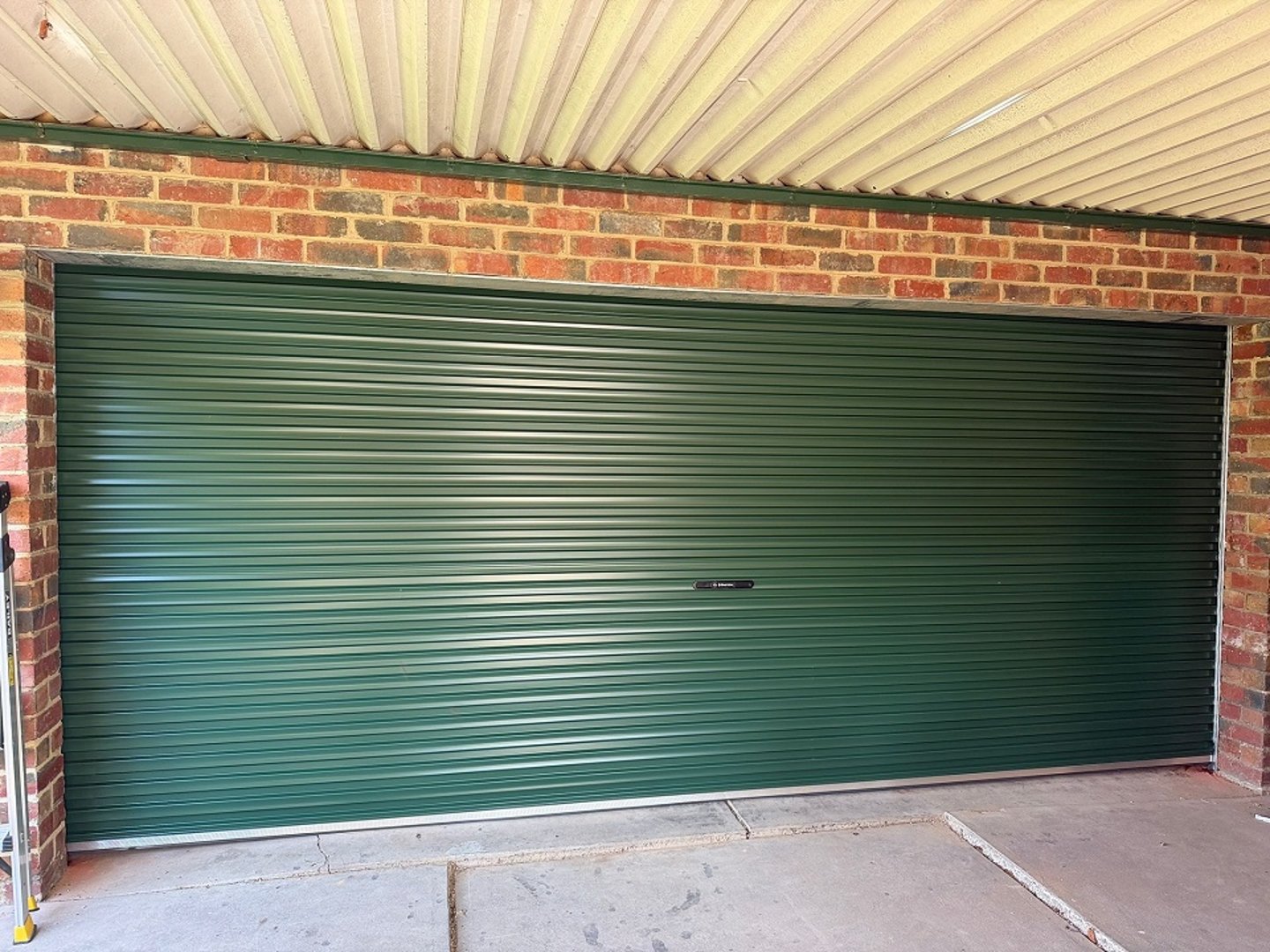 Sutherland Garage Repairs service image