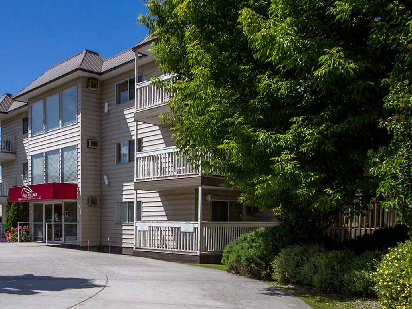 Sun Village Retirement Residence || "hero image"