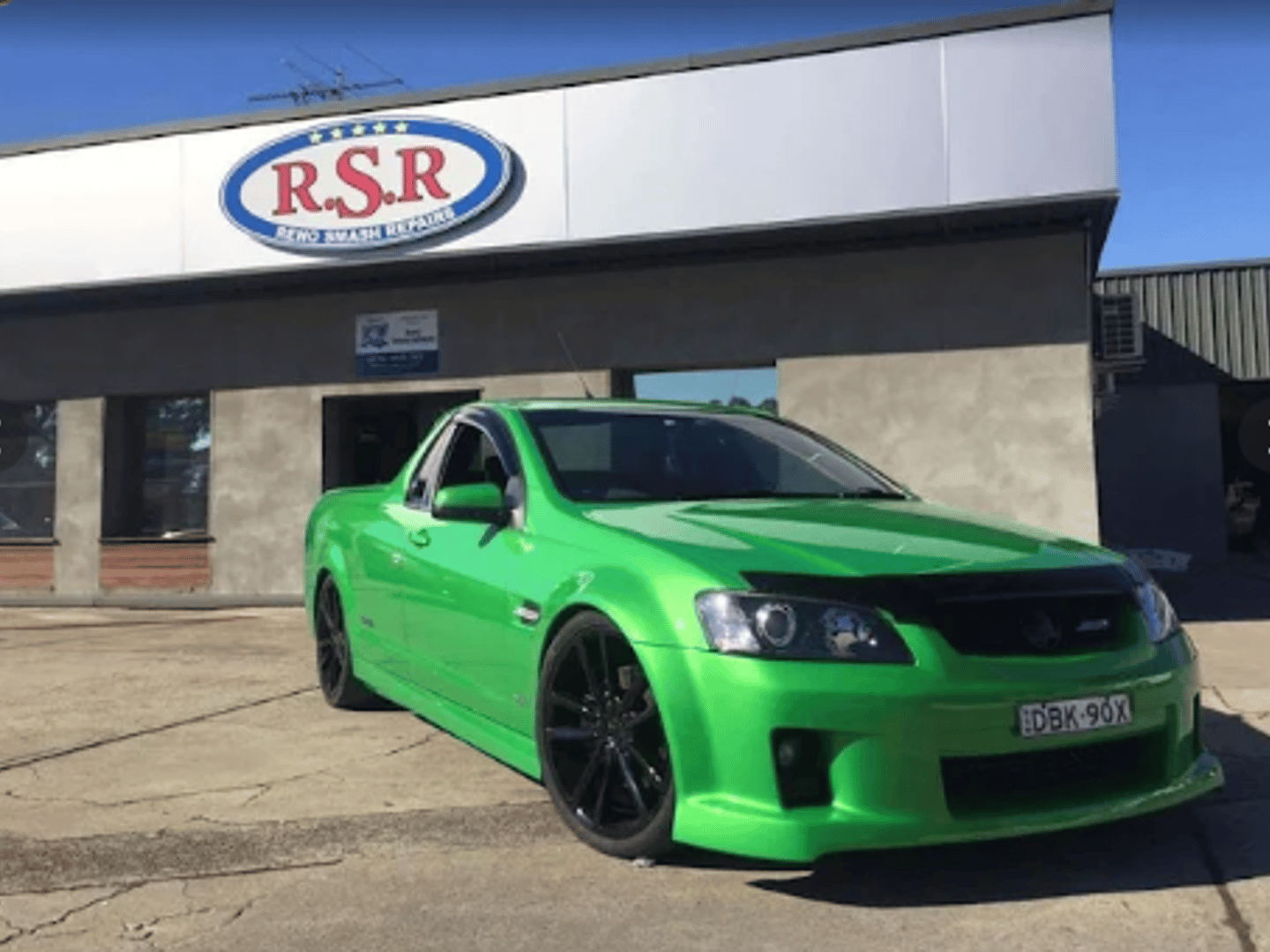 RENO SMASH REPAIRS - Panel Beaters & Towing Service