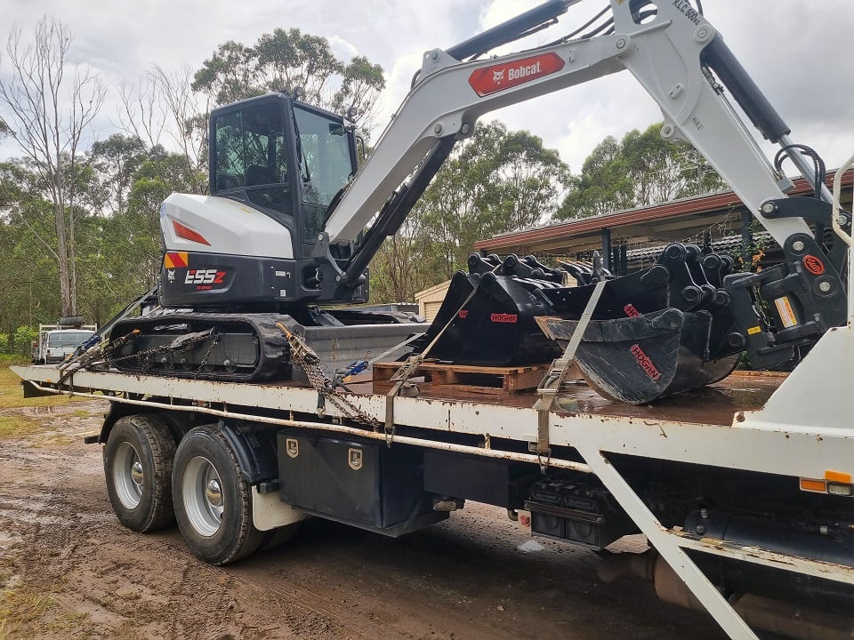 LH Tilt Tray Services featured image