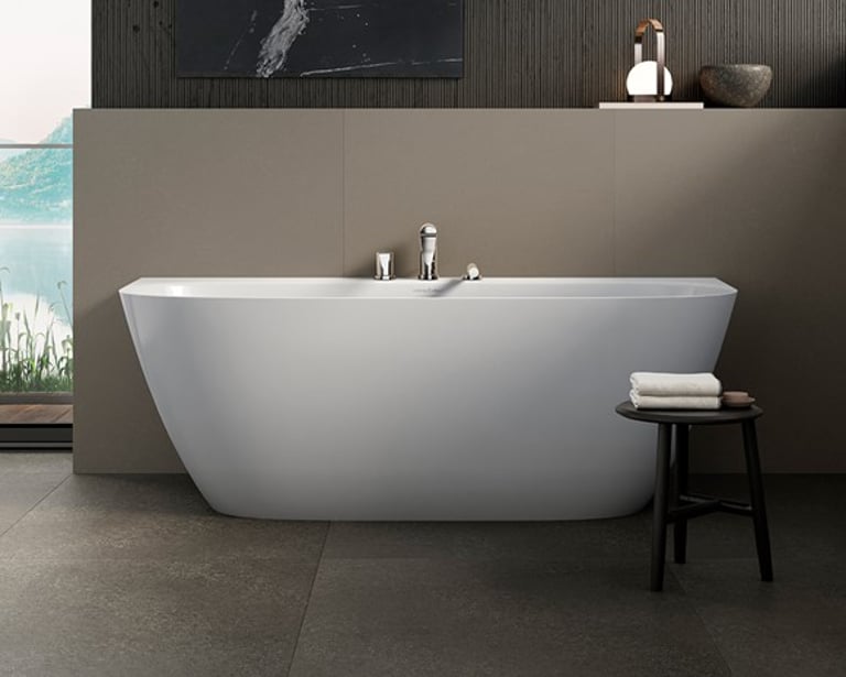 Lussari 1700 Back-to-Wall image