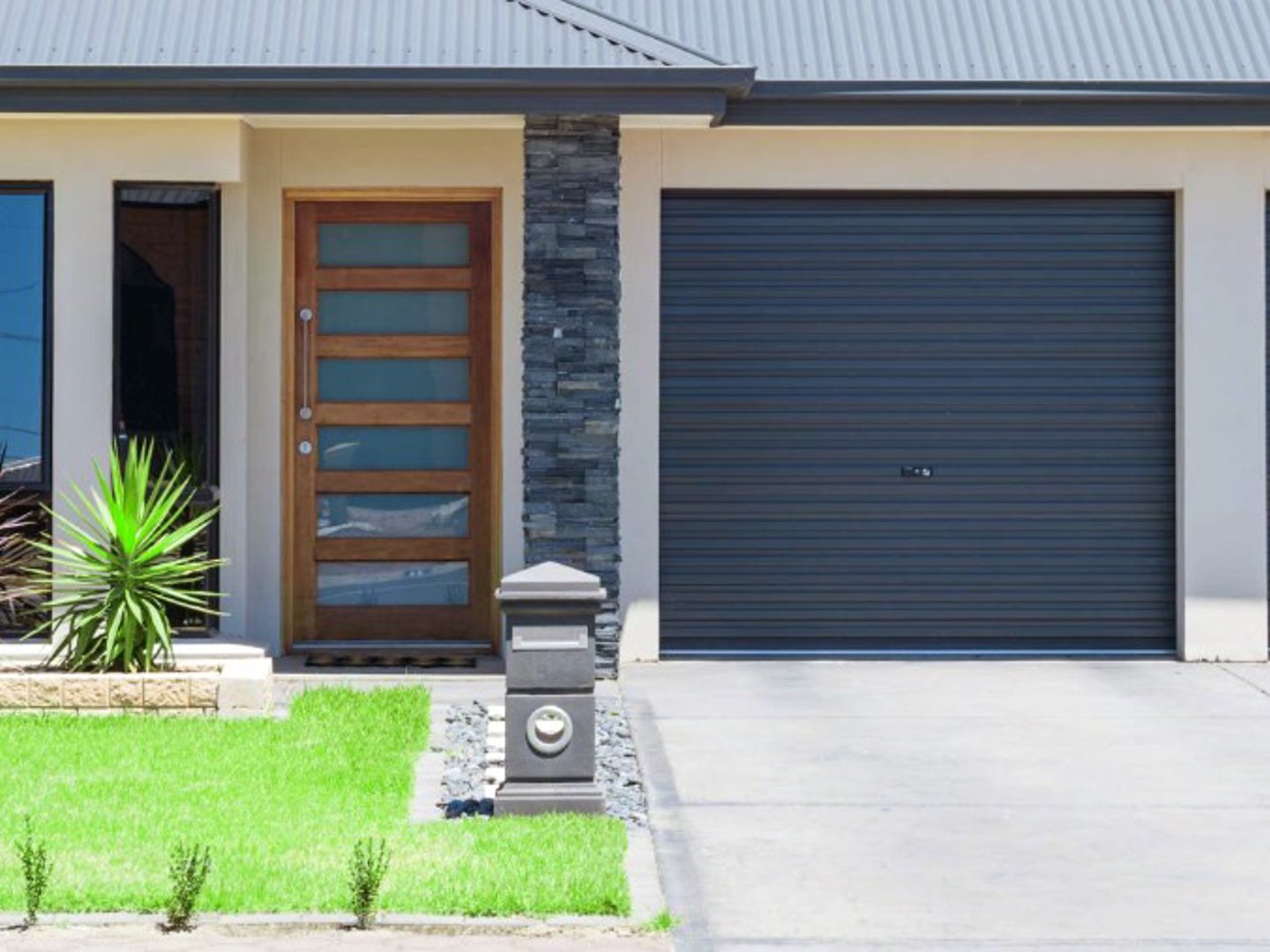 Garage Repairs Sydney || "hero image"