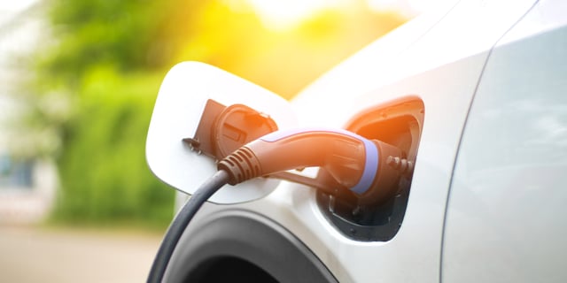 The EU Tariff Effect on EVs from China: Prices Fall, Volume Holds