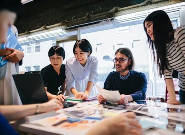 Women: Lead 2032 - Choose a New Story