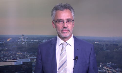 How Can Companies Navigate a Dysfunctional Labor Market?