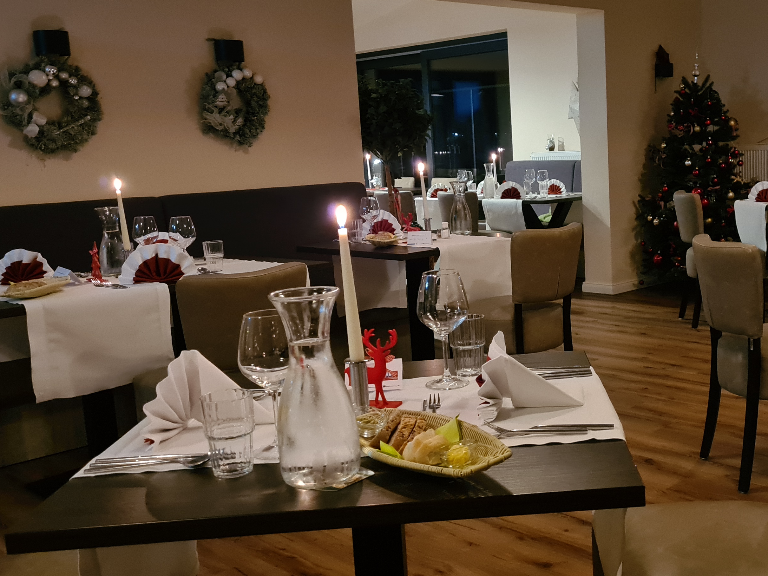 Greetsiel nieuwe eetzaal close kerst