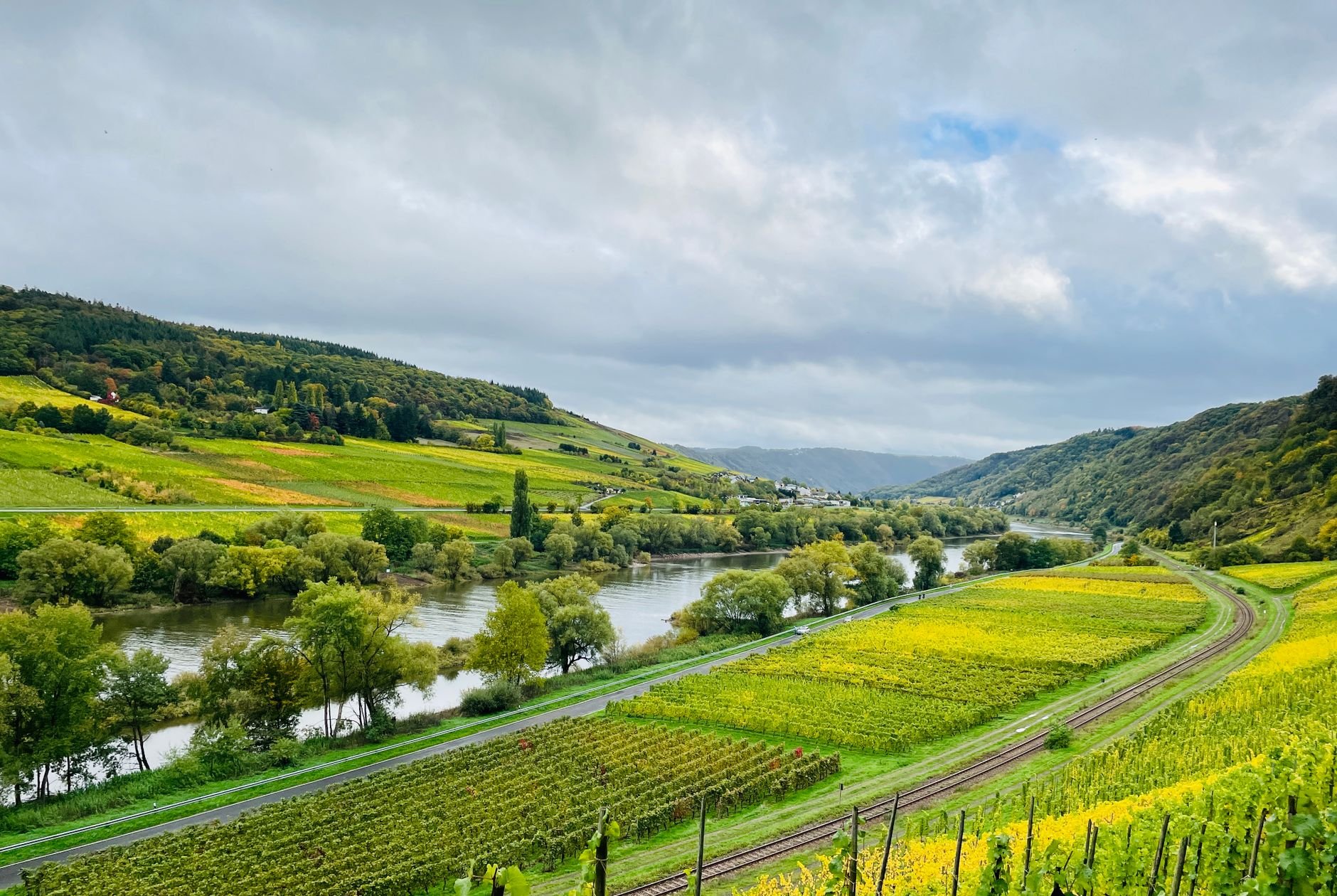 Schöne Autorouten in Deutschland – von der Nordseeküste bis zur Mosel