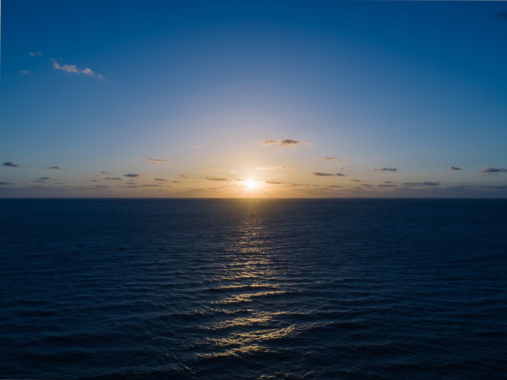 De kust ontwaakt: wakker worden met het geluid van de zee