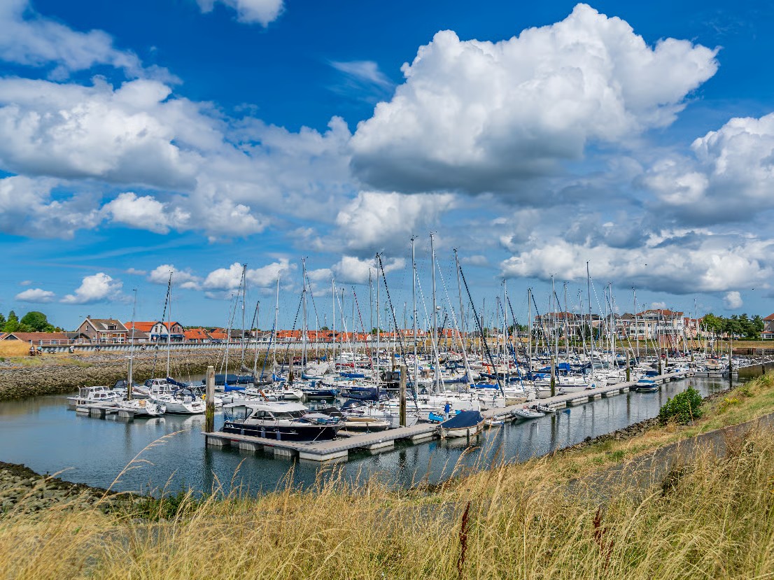 Wemeldinge: Dorfidylle an der Oosterschelde