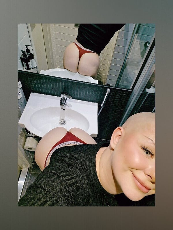 nylarenofficialfree's Header