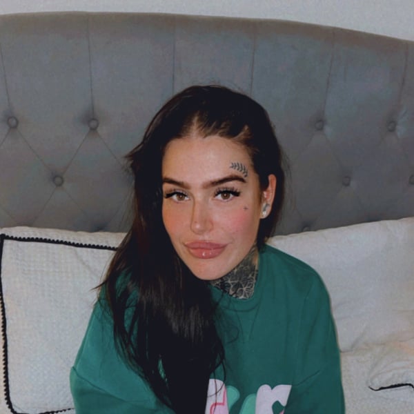 leanakiaraboaro1's Header