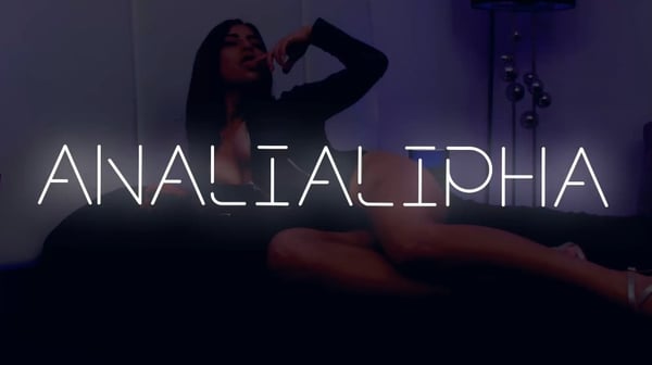 analialipha's Header