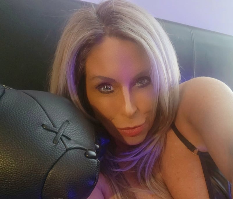 bankruptblonde's Header