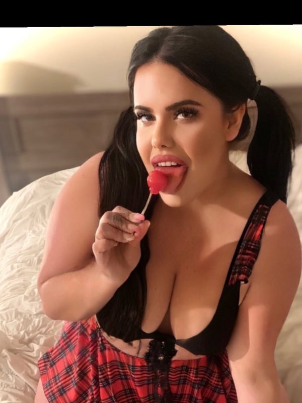 juicyybbwmtl's Avatar