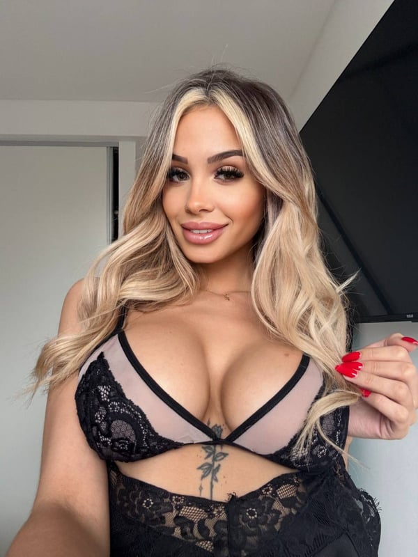 gabriellasantoro's Avatar