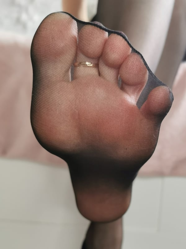 tiny_nylon_feet's Avatar