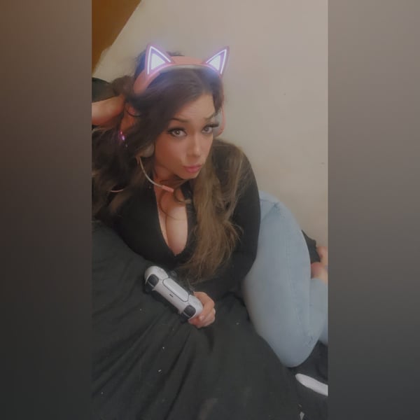 chaste_victory's Header