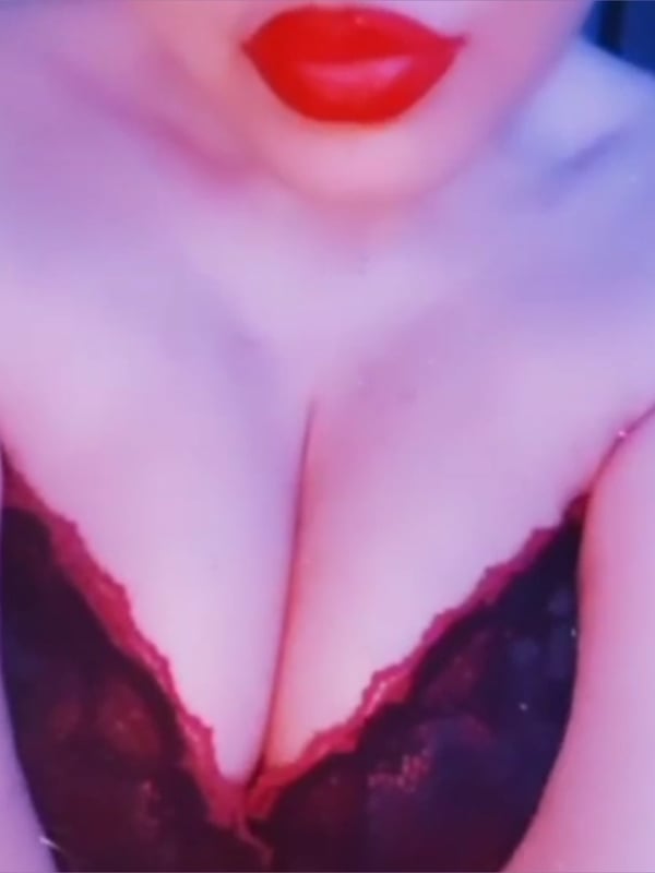 anitaferrariofficial's Avatar