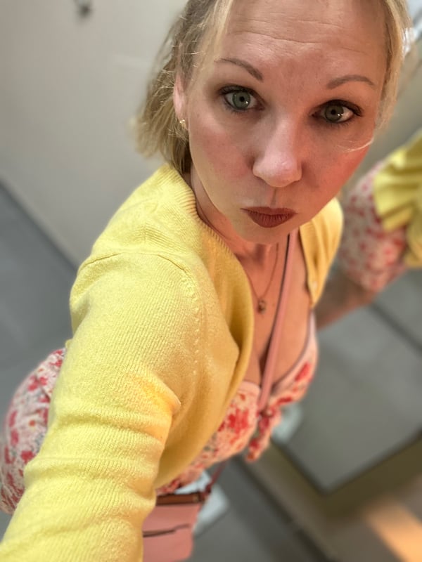 naughtylibrarian73's Avatar