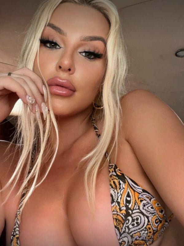 tanamongeau's Avatar
