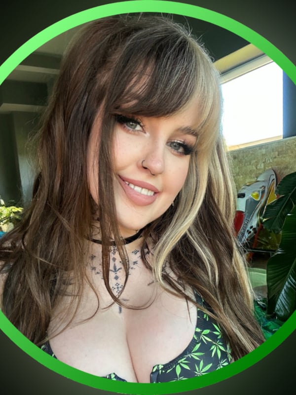 shyphoebefree's Avatar