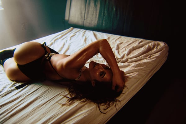 fallinlovia's Header