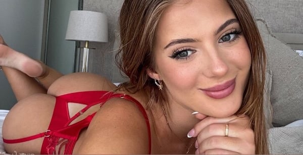 nicolebeckett's Header