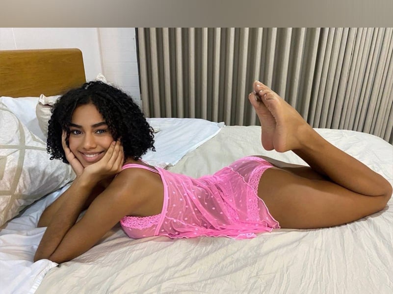 karlalopezreal's Header