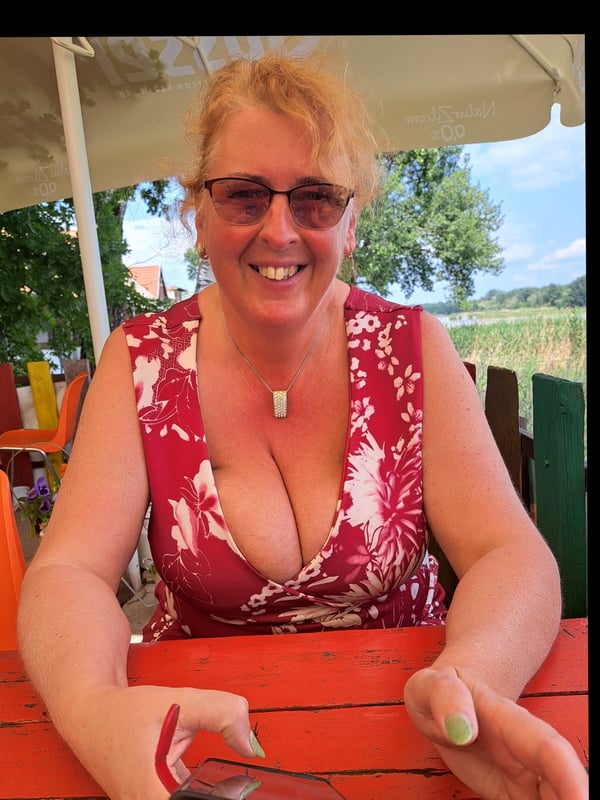 naturalbustyeva's Avatar