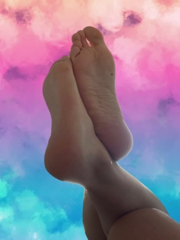 alexa_enchantedfeet's Avatar