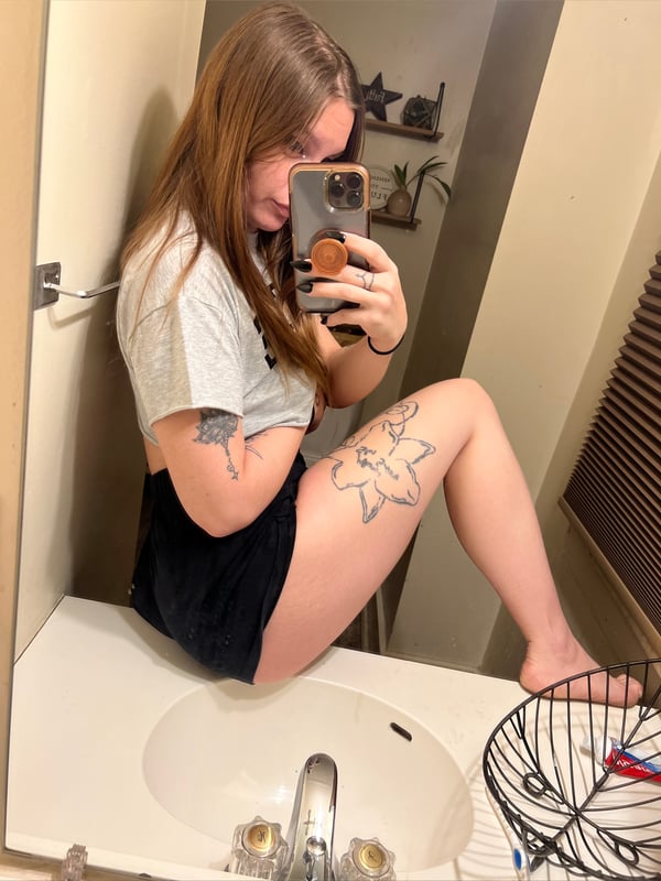 manic-mommyuncensored's Avatar