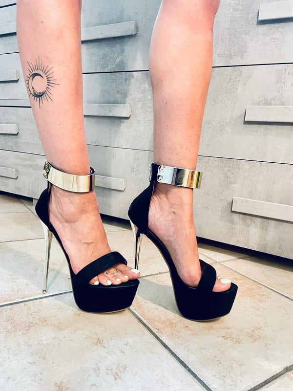 ladyfeet_free's Avatar