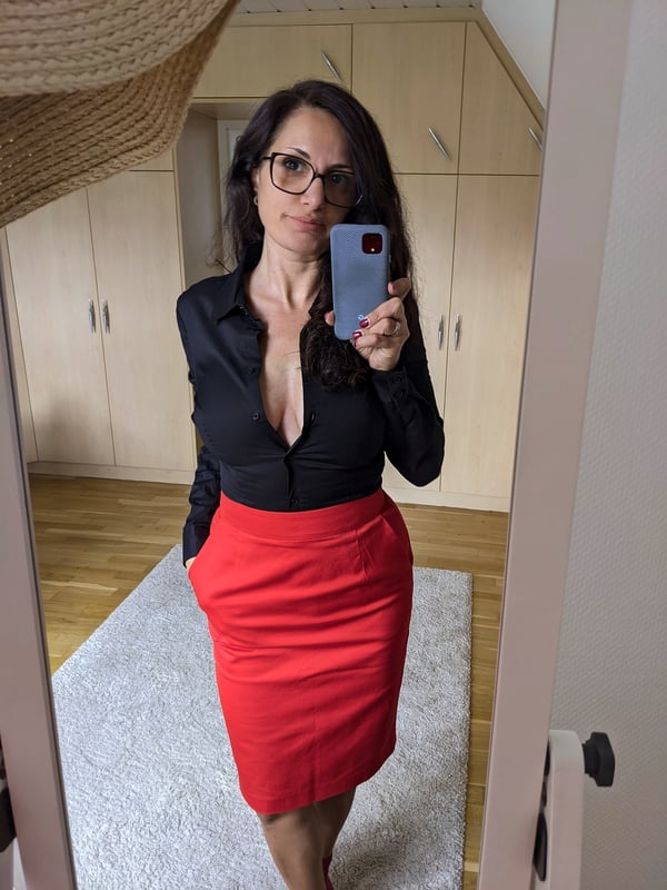 hotwifehunny's Avatar