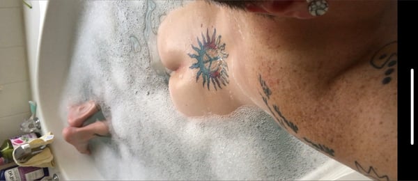 itsjustvicki's Header