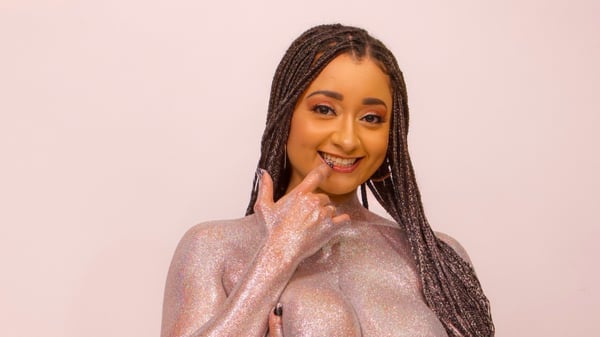 delilah_moonx's Header