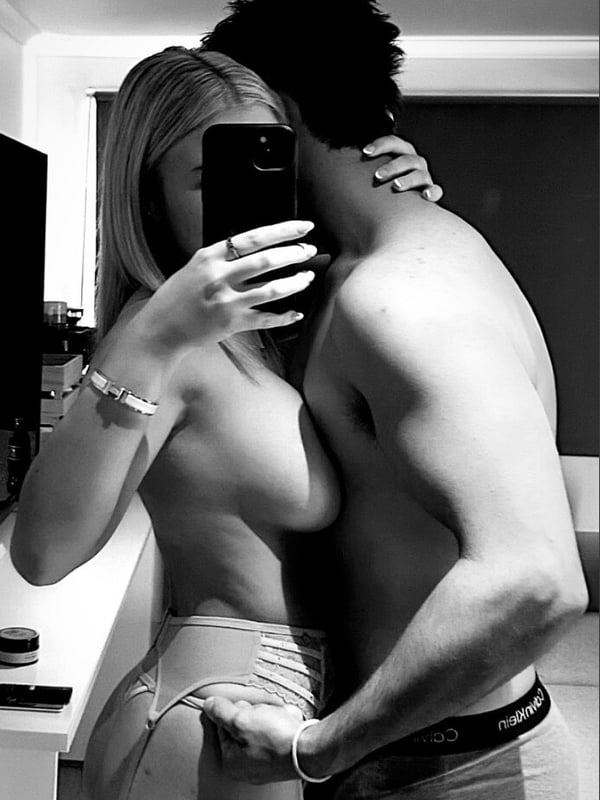 hotaussiecouplee's Avatar