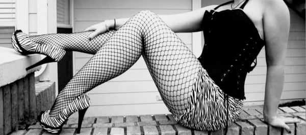 mischievoushotwife's Header