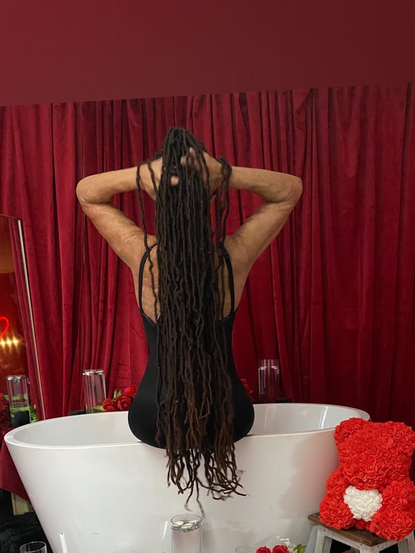 shegotdatwater's Avatar