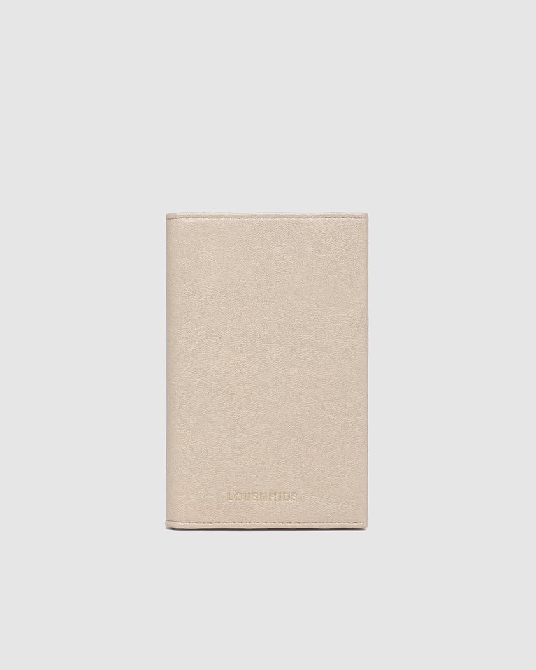 Louenhide Venice Passport Holder Saddle Malt