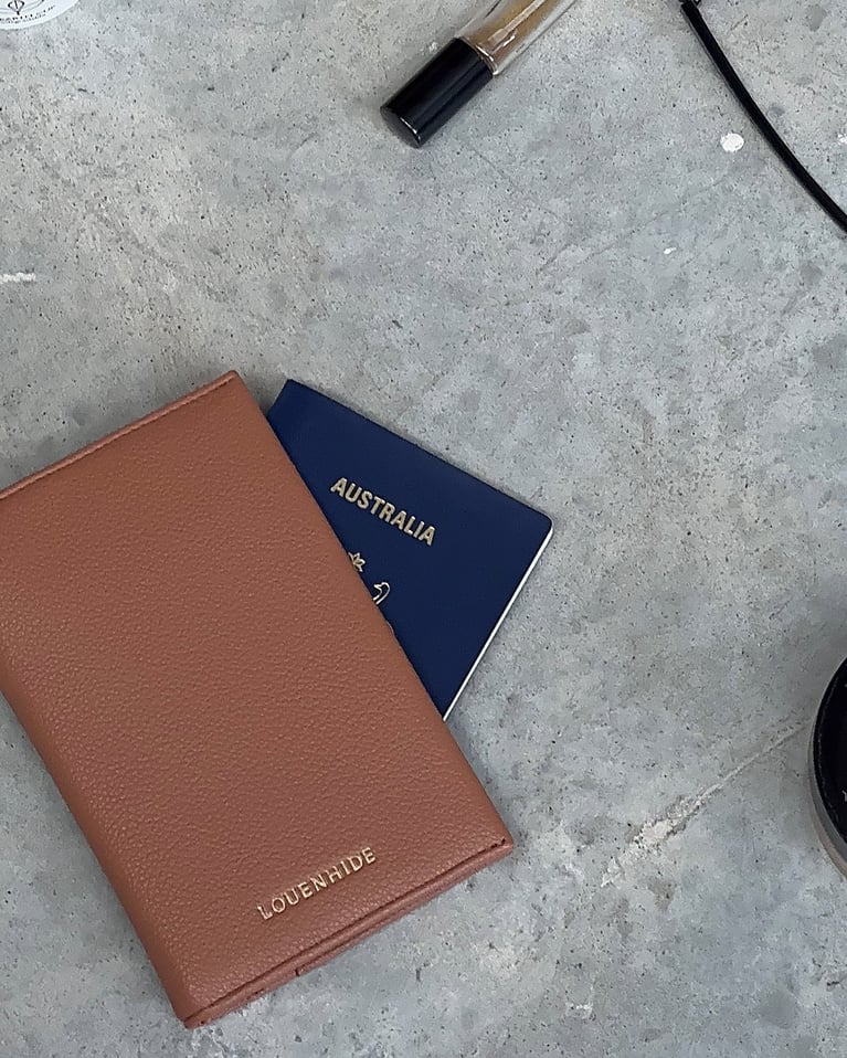 Louenhide Venice Passport Holder Toffee