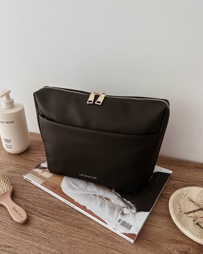 Vanessa Cosmetic Bag - Black - Lifestyle