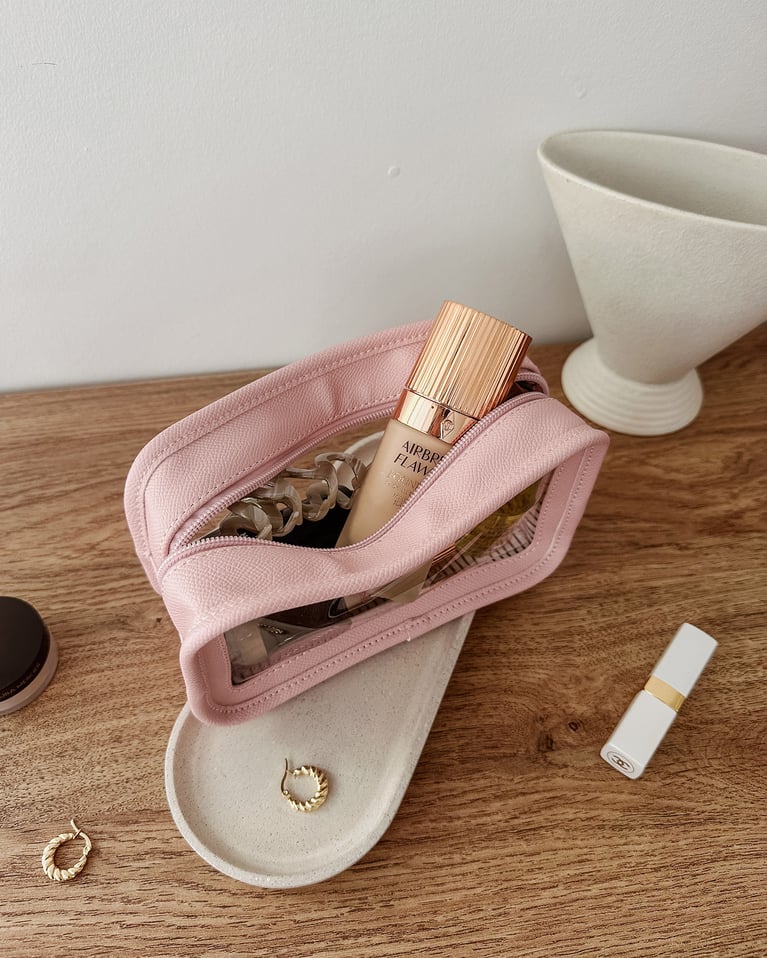Louenhide Fergie & Baby Fergie Cosmetic Set Pink