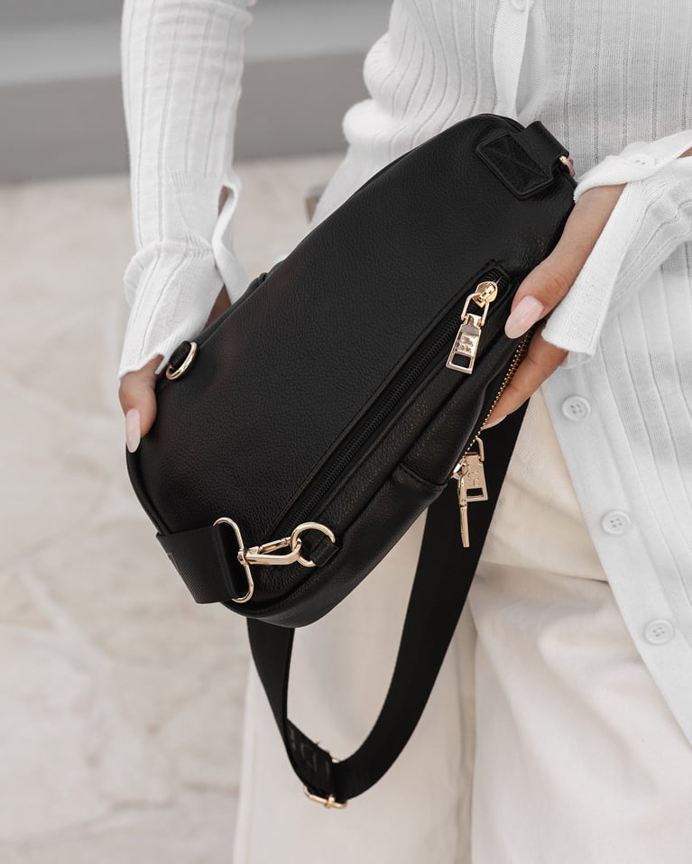Louenhide Bella Sling Bag Black