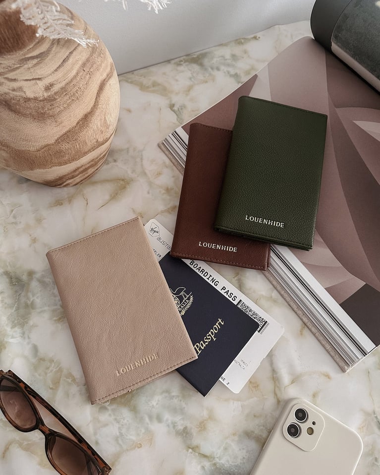 Louenhide Venice Passport Holder Saddle Malt