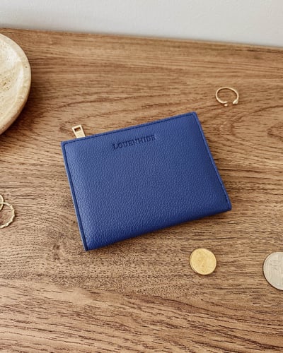 Lily Wallet - Ocean Blue - Lifestyle