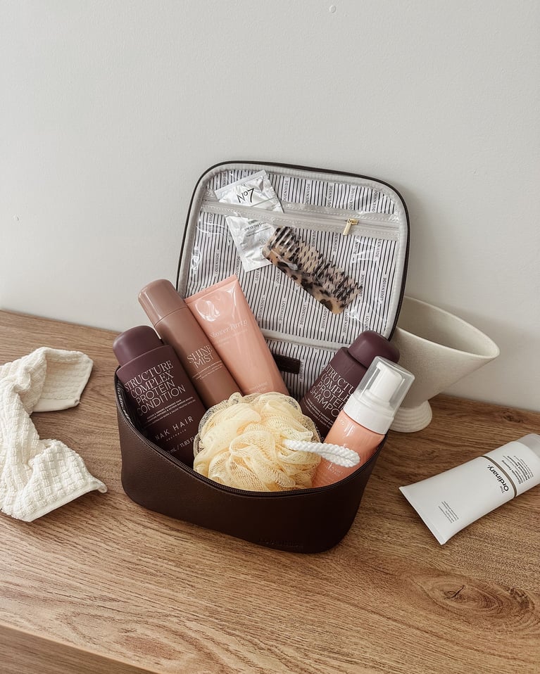 Louenhide Baby Hepburn Cosmetic Case Chocolate