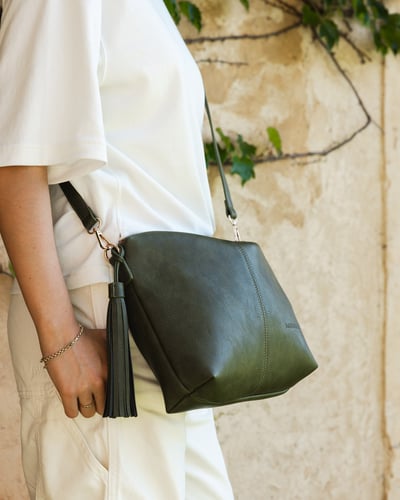 ☆バッグ☆ Millie Double Zip Crossbody Bag Millie Crossbody