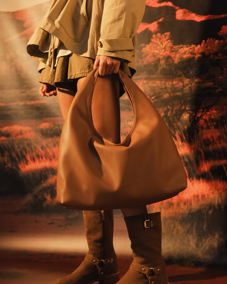 Louenhide Monaco Shoulder Bag Toffee